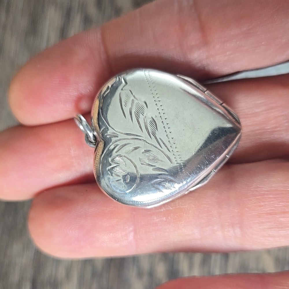 Vintage Sterling Silver Locket